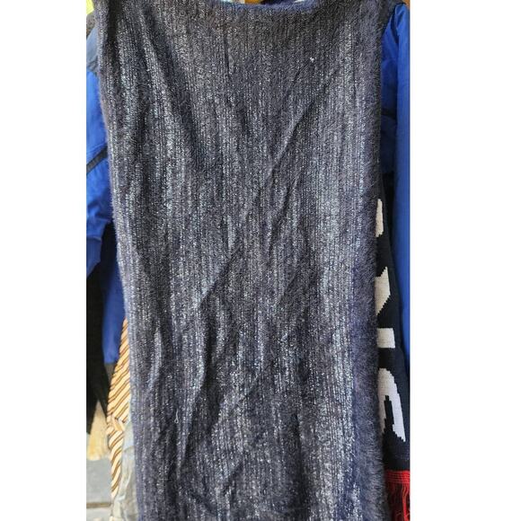 Stella & Dot Metallic Multi-Way Snap Scarf Black & Gray - Picture 3 of 11